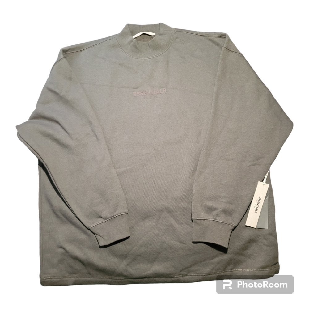 Fear of God Essentials Crewneck size Medium